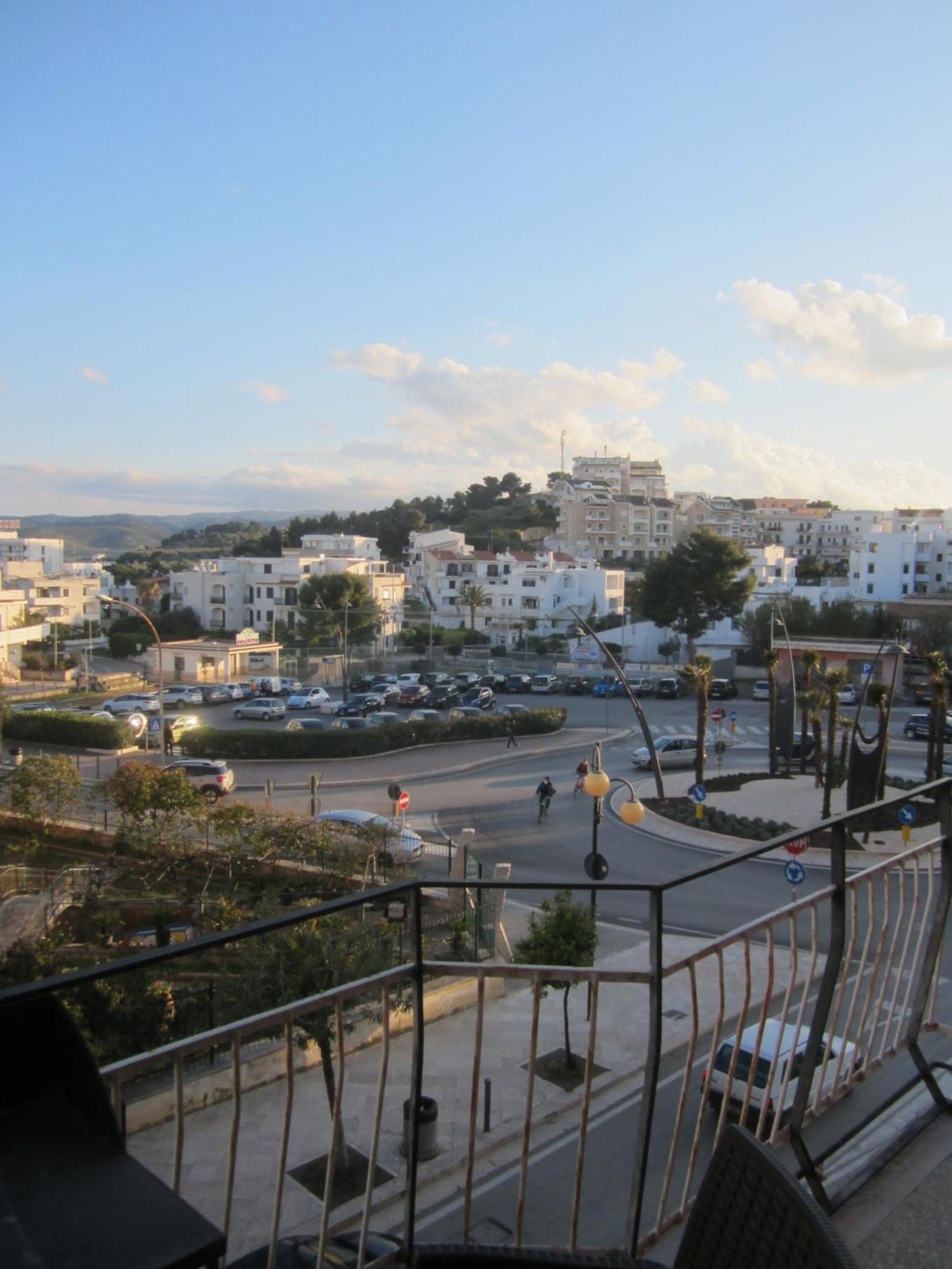 Le Calle A Vieste Sul Gargano Extérieur photo